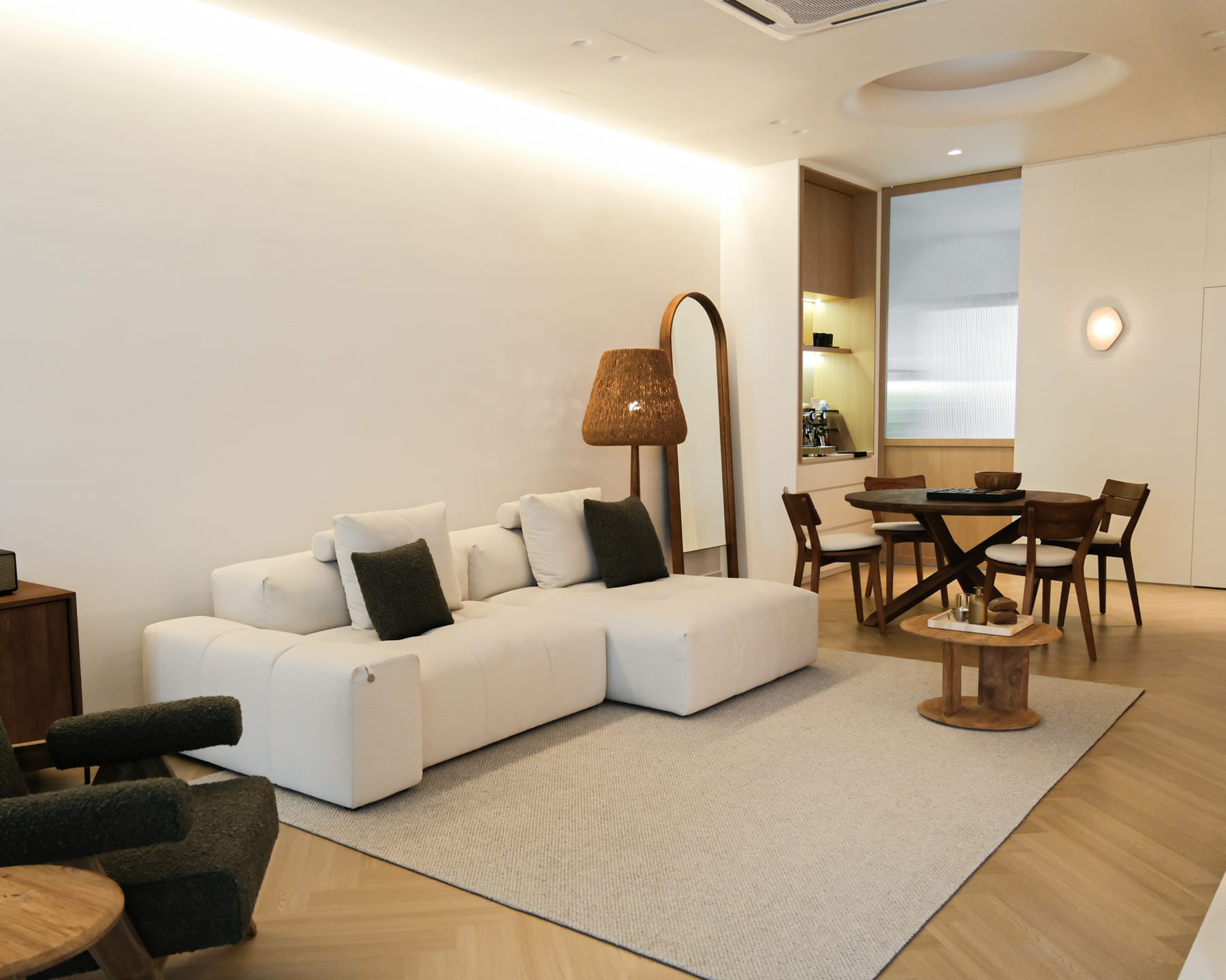 Teak & Linen House — view 7